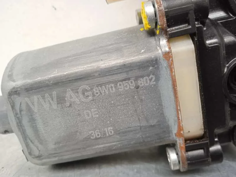Motor Elevalunas Delantero Derecho para Audi A4 Berlina (8W2)