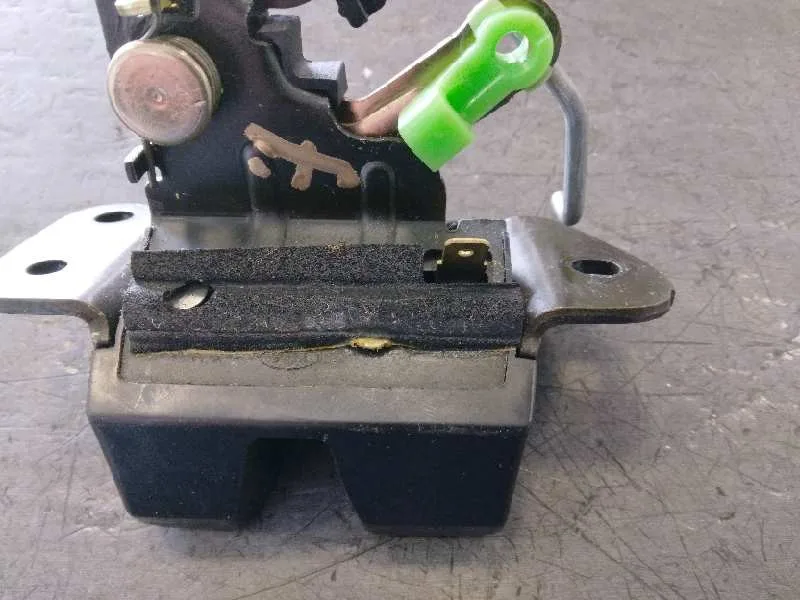 Cerradura Maletero / Porton para Kia Sportage