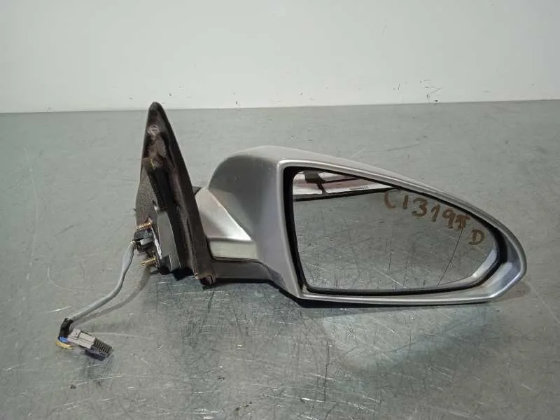 Retrovisor Derecho para Nissan Primera Berlina (P12)