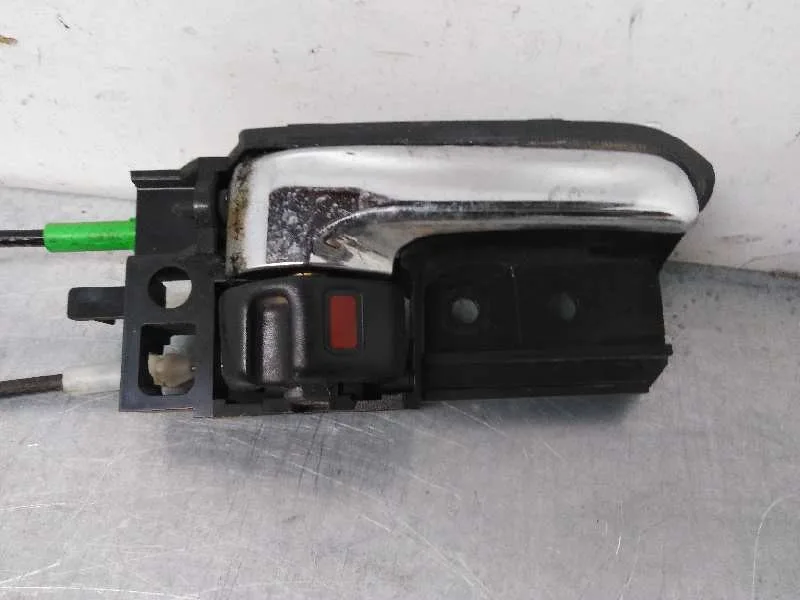 Cerradura Puerta Delantera Derecha para Toyota Corolla (E12)