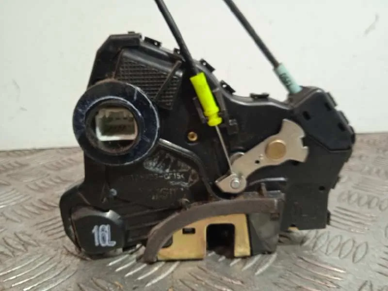Cerradura Puerta Delantera Izquierda para Toyota Corolla (E12)
