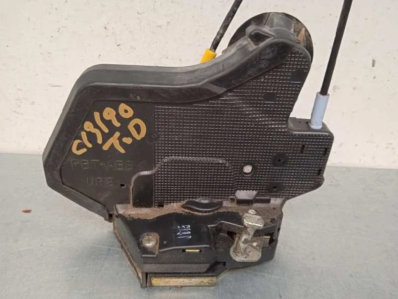 Cerradura Puerta Trasera Derecha para Toyota Corolla (E12)