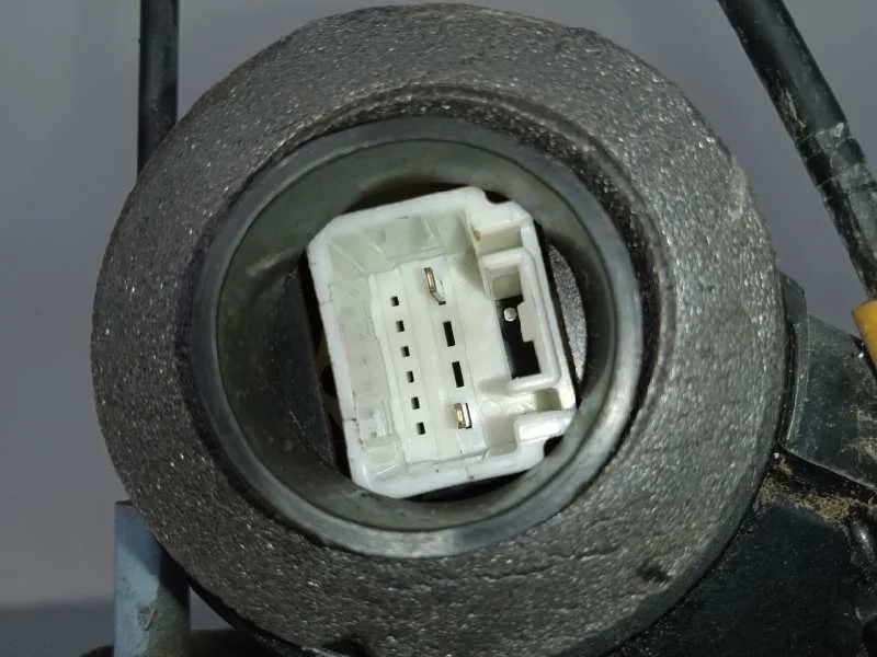 Cerradura Puerta Trasera Derecha para Toyota Corolla (E12)