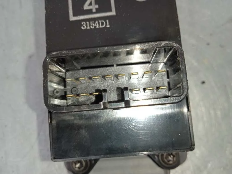 Mando Elevalunas Delantero Izquierdo para Mitsubishi Colt Berlina 5 (Z30A)