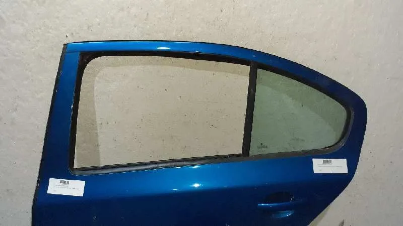 Puerta Trasera Izquierda para Skoda Octavia Berlina (1Z3)