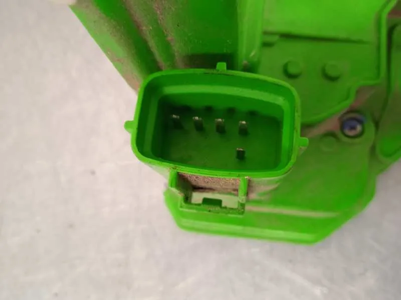 Cerradura Puerta Delantera Derecha para Alfa Romeo Mito (145)
