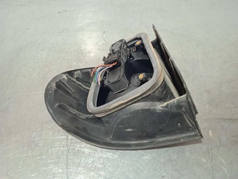 Piloto Trasero Derecho para Renault Laguna (B56)