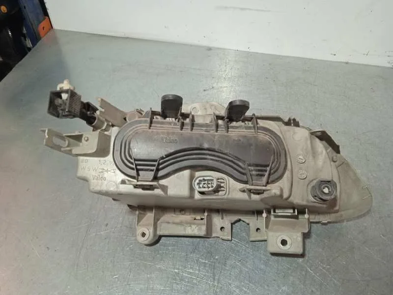 Faro Izquierdo para Renault Laguna (B56)