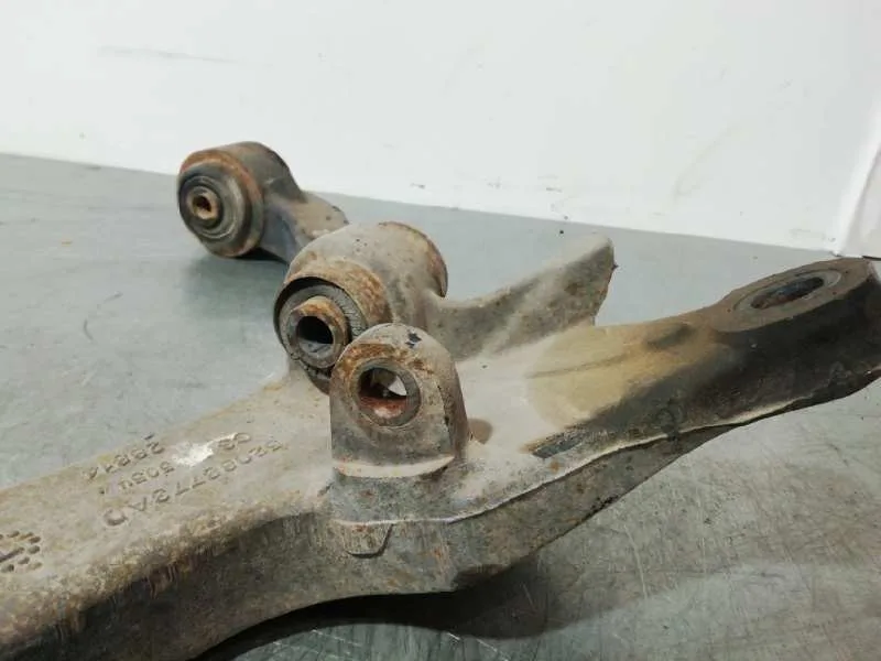 Brazo Suspension Inferior Delantero Derecho para Jeep Cherokee (Kj)