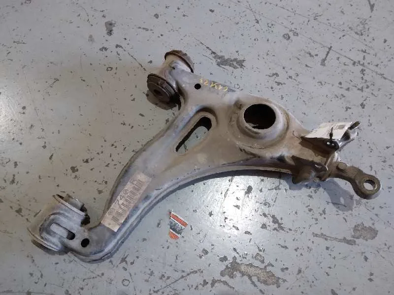 Brazo Suspension Inferior Delantero Derecho para Mercedes-Benz Clase C (W202) Berlina