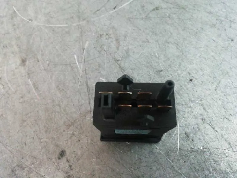 Interruptor para Volkswagen Golf Iv Berlina (1J1)