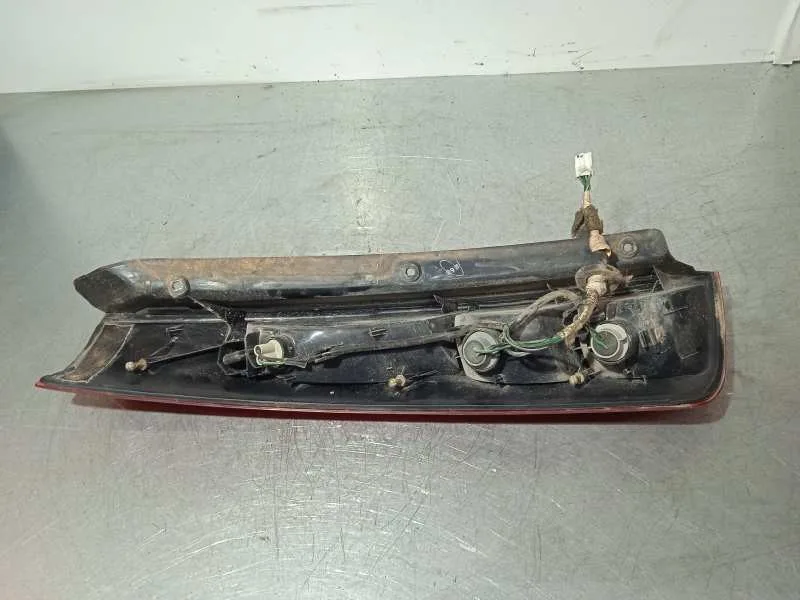Piloto Trasero Derecho para Mitsubishi Space Runner (N60)