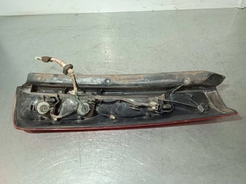 Piloto Trasero Izquierdo para Mitsubishi Space Runner (N60)