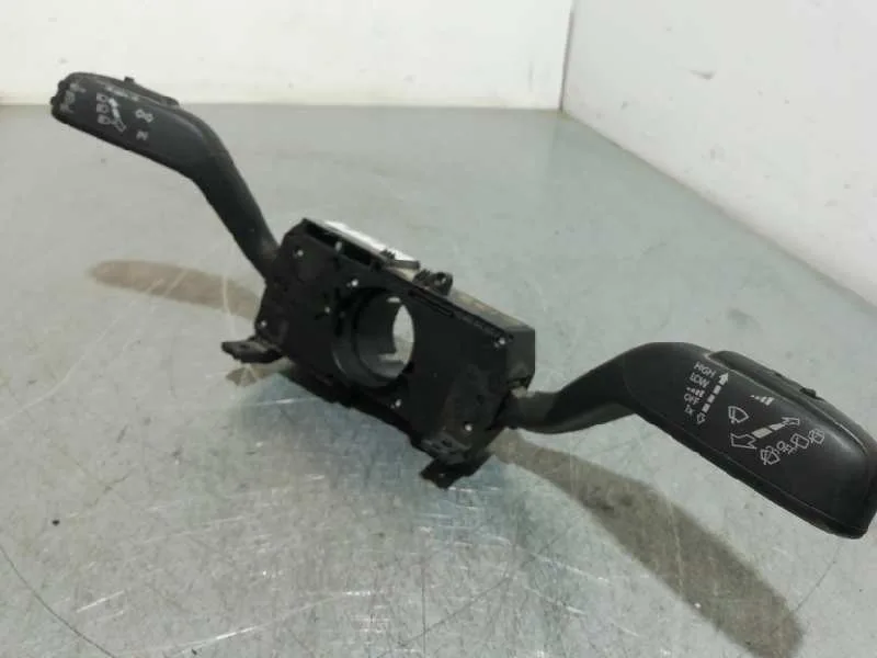 Mando Multifuncion para Seat Ibiza (6J5)