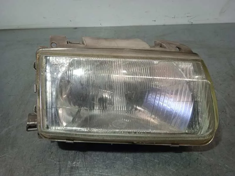 Faro Derecho para Volkswagen Polo Berlina (6N1)