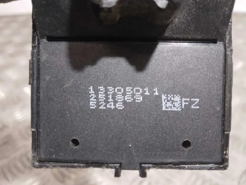 Mando Elevalunas Delantero Izquierdo para Opel Mokka