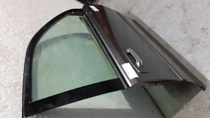 Puerta Delantera Derecha para Nissan X-Trail (T30)
