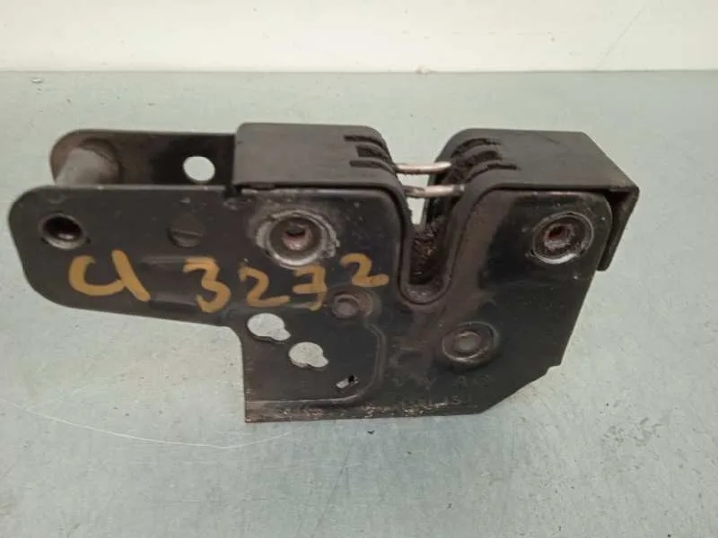 Cerradura Capot para Seat Ibiza (6L1)