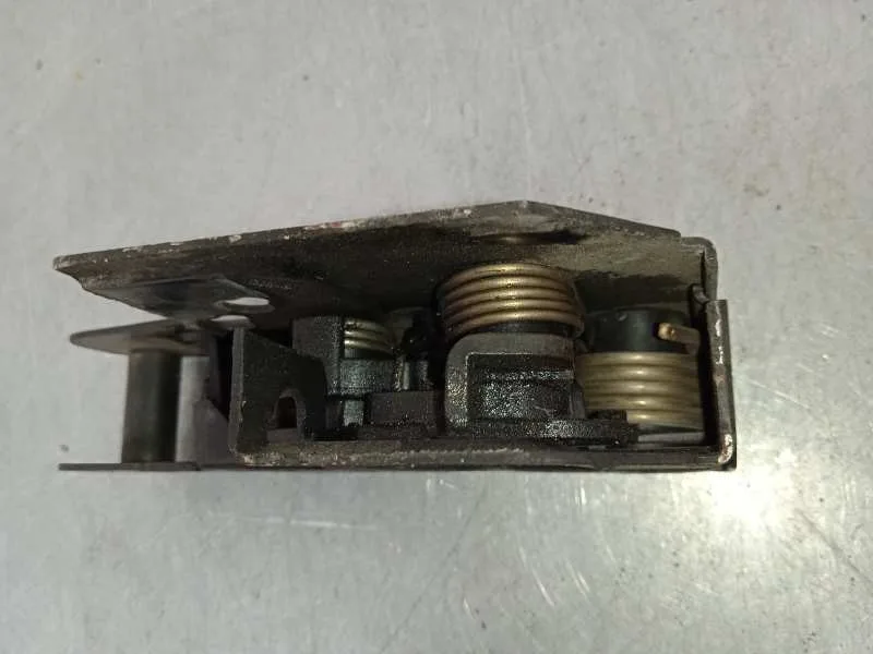 Cerradura Capot para Seat Ibiza (6L1)