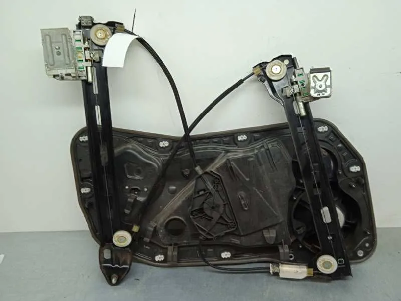 Elevalunas Delantero Derecho para Volkswagen Passat Cc (357)