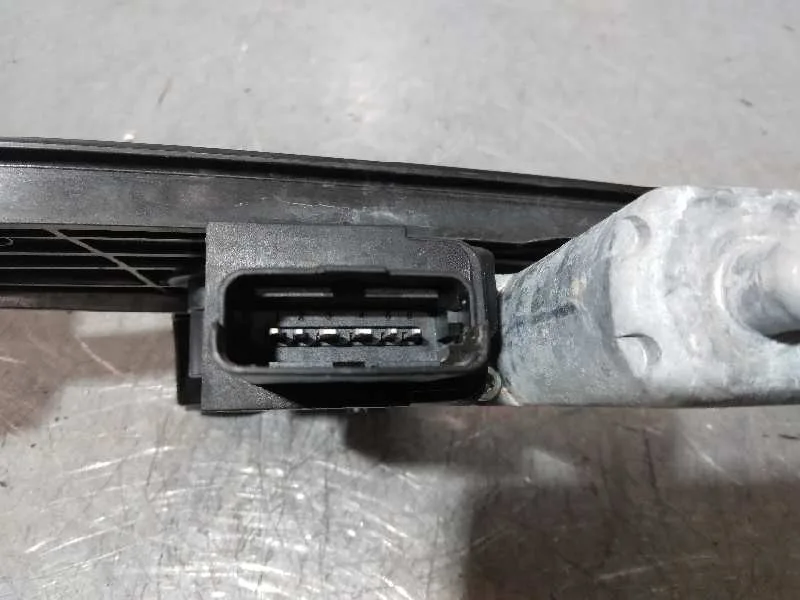 Elevalunas Trasero Izquierdo para Peugeot Rifter