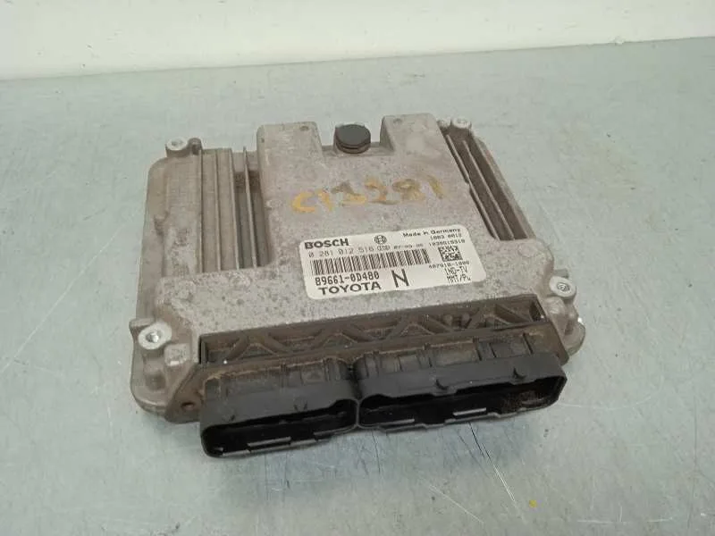 Centralita Motor Uce para Toyota Yaris (Ksp9/Scp9/Nlp9)