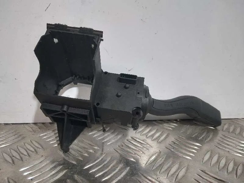 Mando Luces para Audi A6 Berlina (4F2)