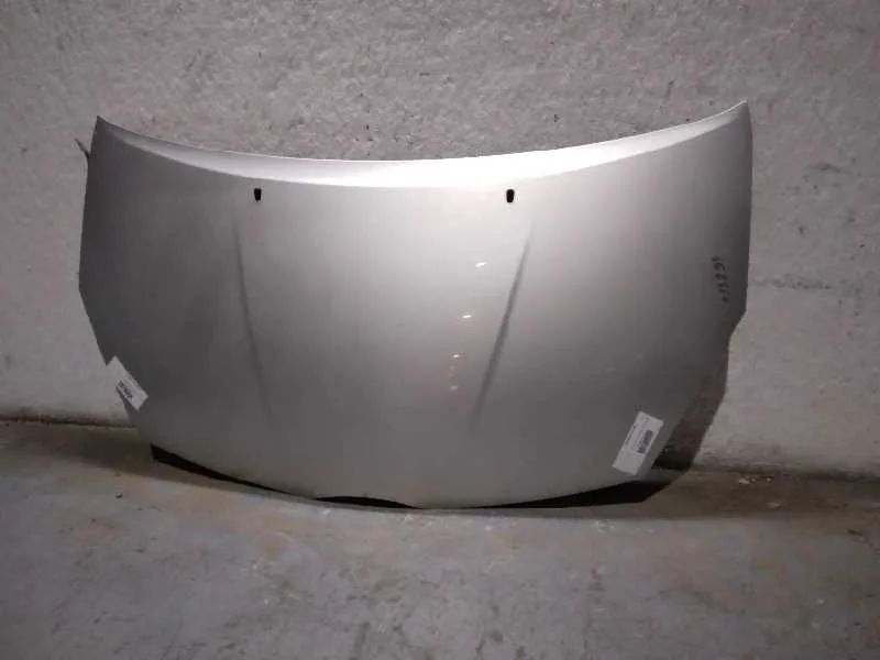 Capot para Toyota Corolla Verso (R1)
