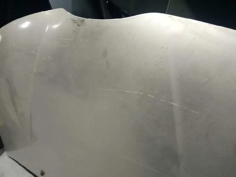 Capot para Toyota Corolla Verso (R1)