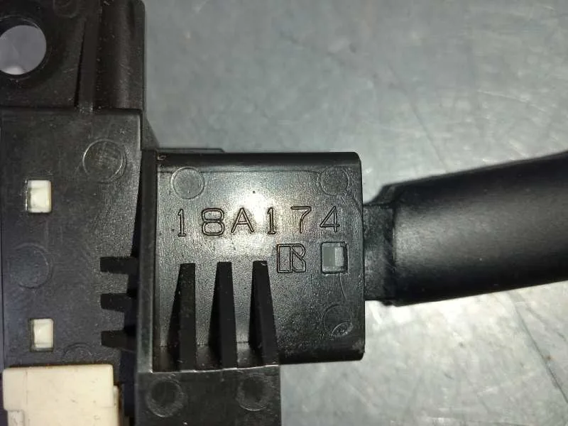 Mando Volante para Toyota Auris