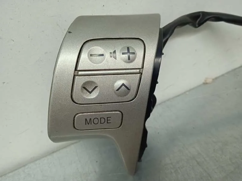 Mando Volante para Toyota Auris