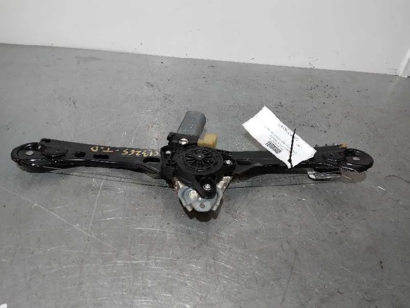 Elevalunas Trasero Derecho para Mercedes-Benz Clase C (W203) Berlina