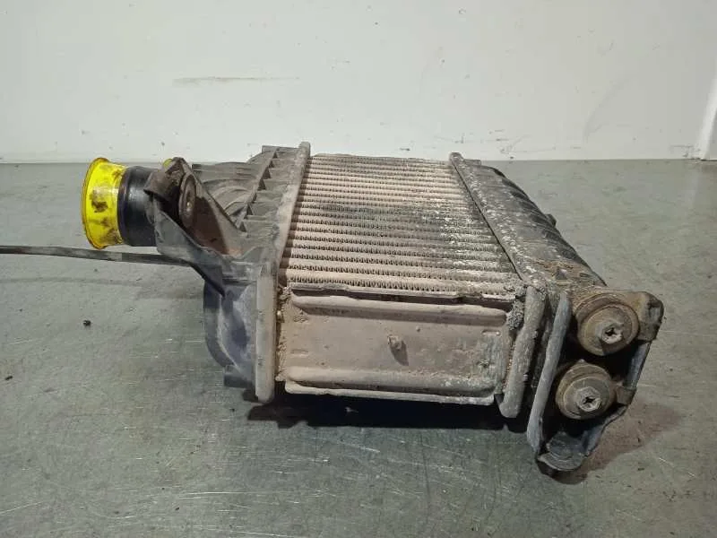 Intercooler para Toyota Avensis Berlina (T25)