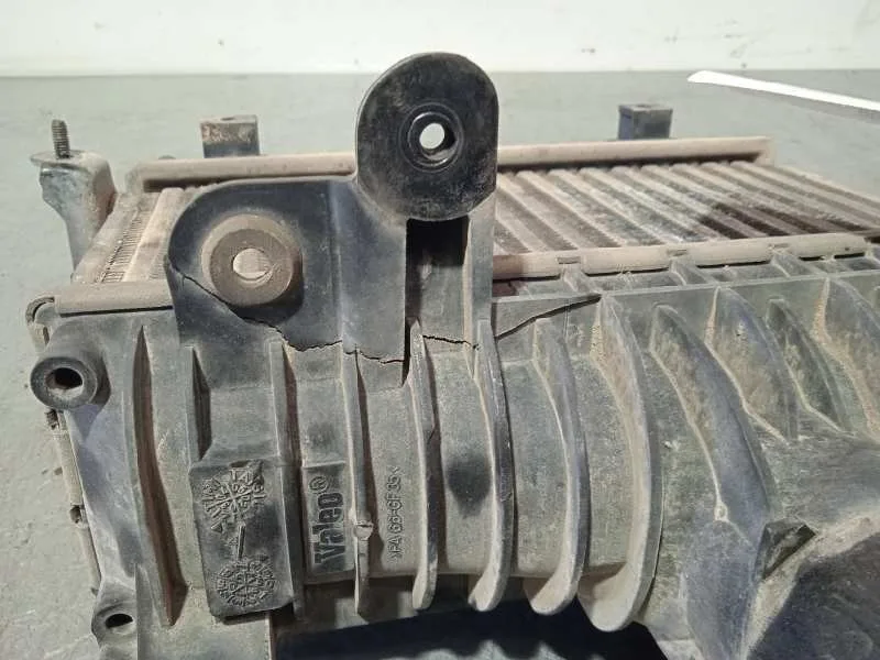 Intercooler para Toyota Avensis Berlina (T25)