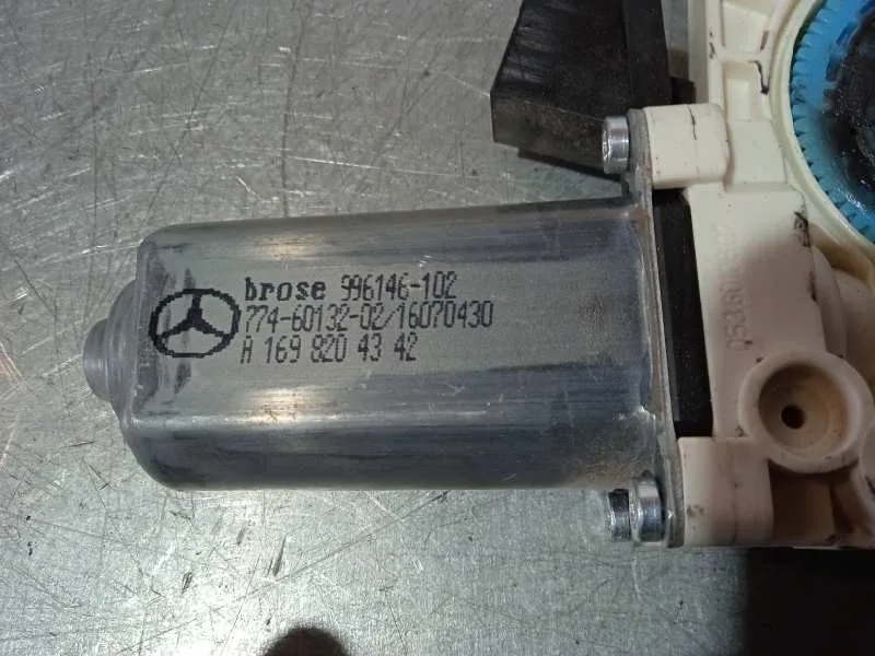 Motor Elevalunas Delantero Izquierdo para Mercedes-Benz Clase B (W245)