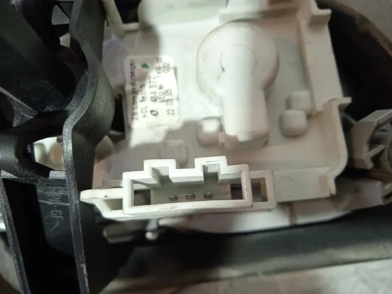 Piloto Trasero Derecho Interior para Audi A4 Avant (8E)