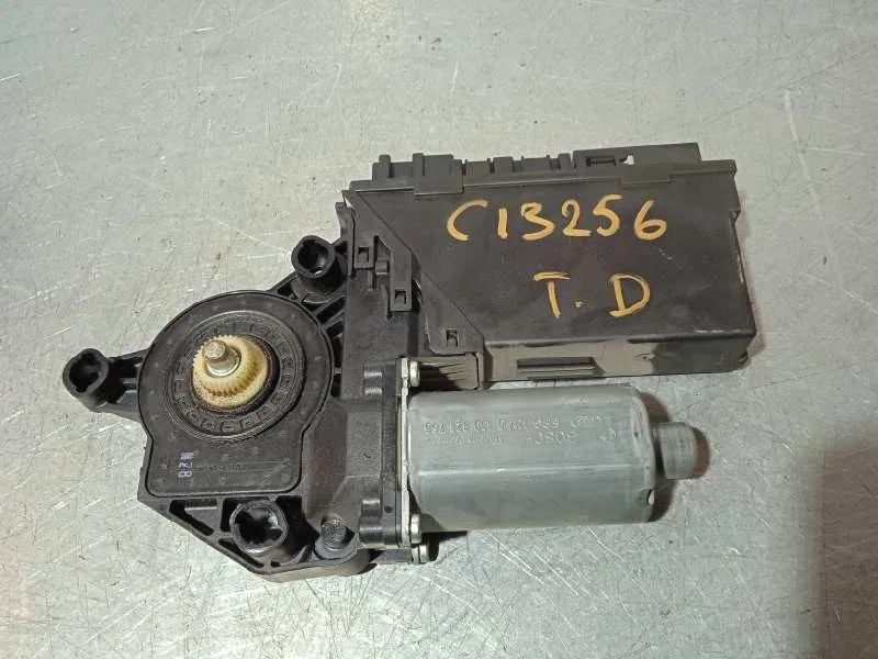 Motor Elevalunas Trasero Derecho para Audi A4 Avant (8E)