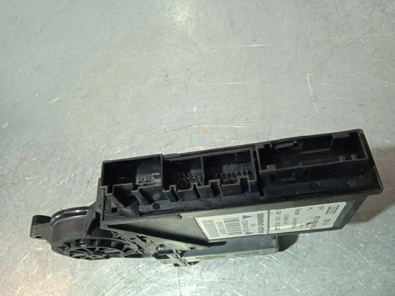 Motor Elevalunas Trasero Izquierdo para Audi A4 Avant (8E)