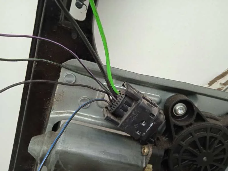 Elevalunas Delantero Derecho para Mercedes-Benz Clase C (W203) Berlina