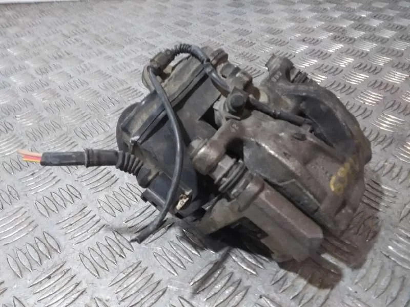 Pinza Freno Trasera Derecha para Audi A4 Berlina (8W2)