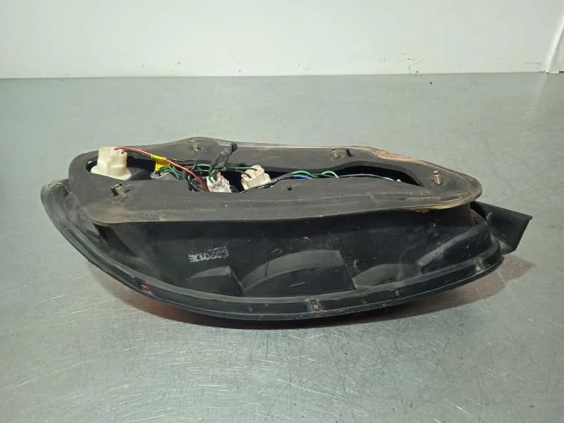 Piloto Trasero Derecho para Hyundai Lantra Berlina (Rd)