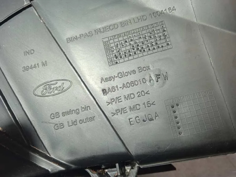Guantera para Ford Fiesta (Ccn)