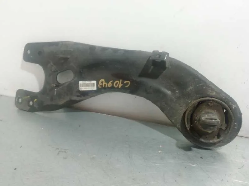 Brazo Suspension Inferior Trasero Derecho para Hyundai I30 (Gd)