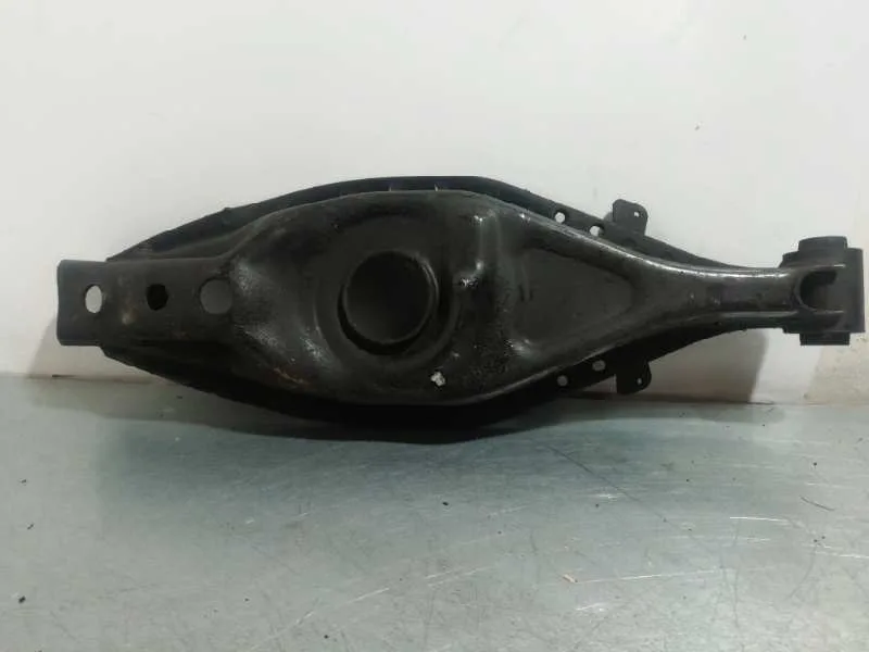 Brazo Suspension Inferior Trasero Izquierdo para Ssangyong Rodius