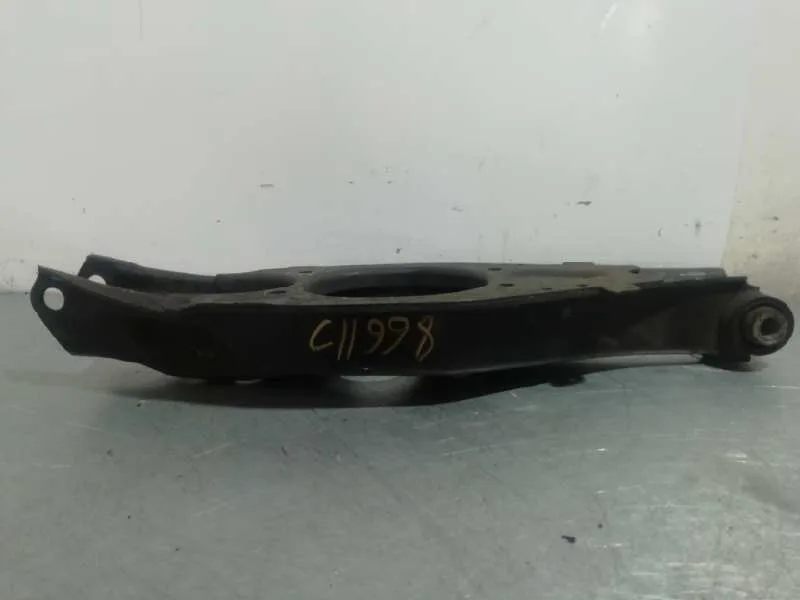 Brazo Suspension Inferior Trasero Izquierdo para Ssangyong Rodius