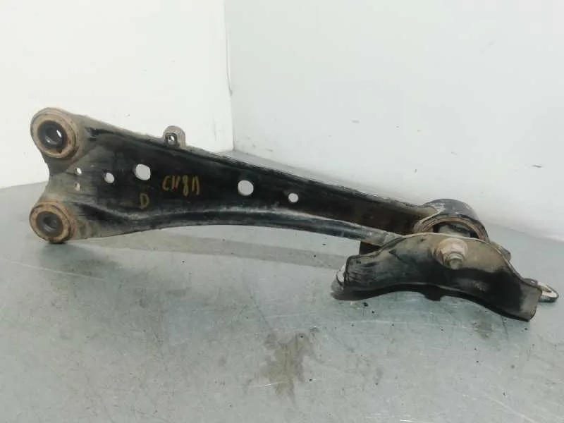 Brazo Suspension Inferior Trasero Derecho para Toyota Rav 4 (A3)