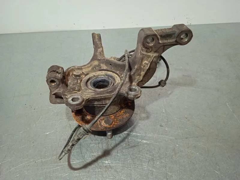 Mangueta Delantera Izquierda para Nissan Nv 200 (M20)