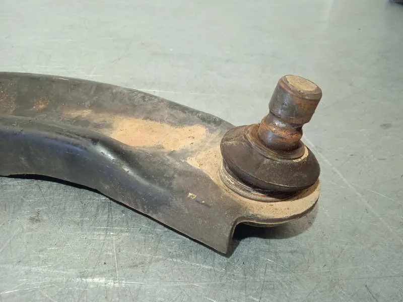 Brazo Suspension Inferior Delantero Derecho para Nissan Nv 200 (M20)