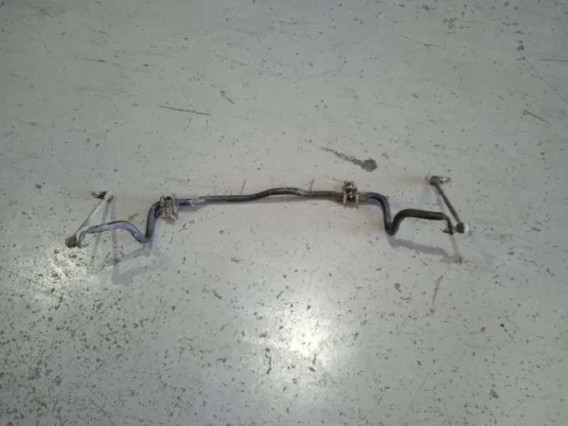 Barra Estabilizadora Delantera para Nissan Nv 200 (M20)