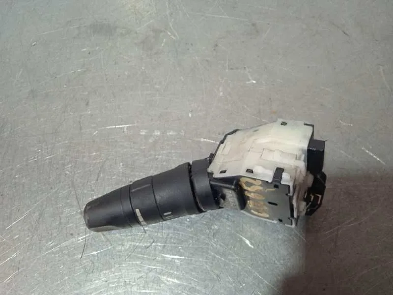 Mando Limpia para Nissan Note (E11E)